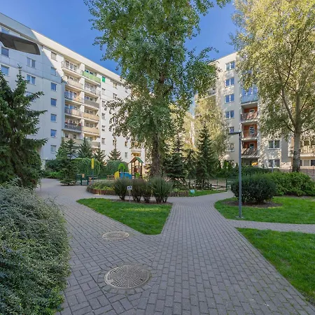 Apartman Kwiatkowskiego In Perfect For Remote Work By Renters Varsó